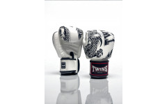 Боксерские перчатки TWINS Special FBGVL3-49 white black 16 oz