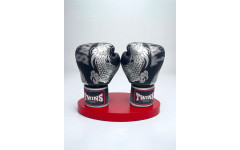 Боксерские перчатки TWINS Special FBGVL3-49 black-silver 12 oz