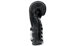 Боксерские перчатки на шнурке Fairtex BGL7 black 12 oz