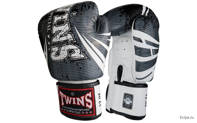 Боксерские перчатки FBGVL3-TW5 black white 16 oz