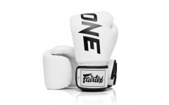 Боксерские перчатки Fairtex One ChampionShip white 14 oz