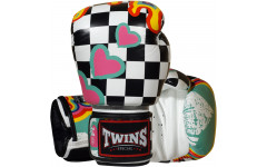 Боксерские перчатки Twins Special FBGVL3-65 Chess 14 oz